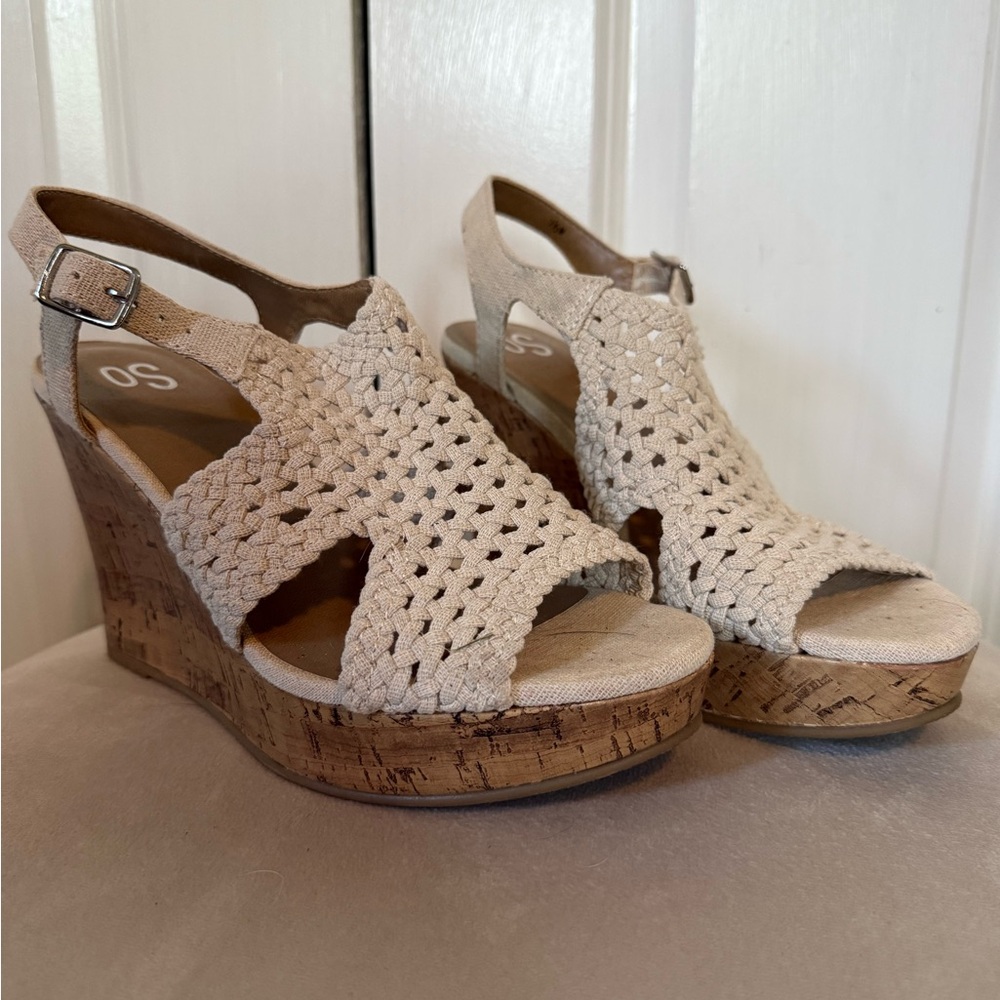 SO Women's Tan Woven Wedge Sandals